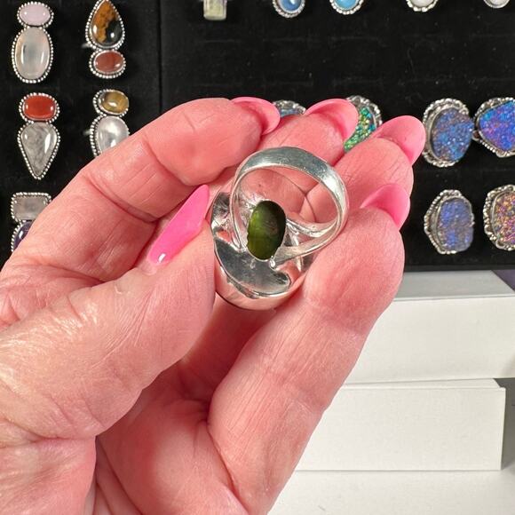 Green labradorite fire gemstone solid sterling silver substantial ring size 7.5 - Picture 3 of 9